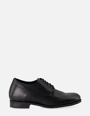 Zapato Blucher +7 en piel color negro con picado para hombre