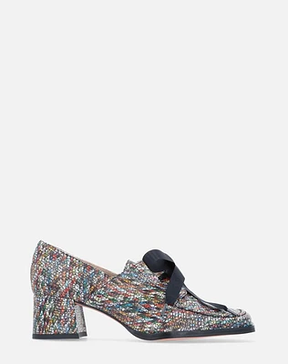 Mocasín en piel estampada multicolor y detalle de lazo negro para mujer