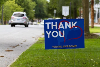 Lawn Signs with H-Stands