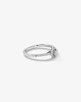 Bague de fiançailles en or blanc 10 K avec diamants totalisant 0,20 ct