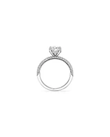 Bague De Fiançailles Solitaire En Diamant De Laboratoire Rond Brillant De 1,95 Carat Poids Total Avec Accent Latéral En Or Blanc 14 Carats