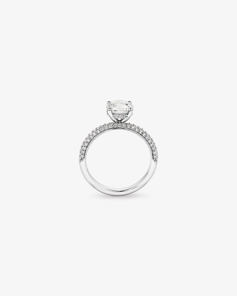 Bague De Fiançailles Solitaire En Diamant De Laboratoire Rond Brillant De 1,95 Carat Poids Total Avec Accent Latéral En Or Blanc 14 Carats