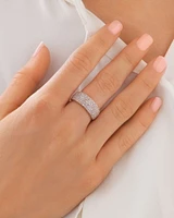 Bague en or blanc 10 K avec pavé de diamants totalisant 1,00 ct