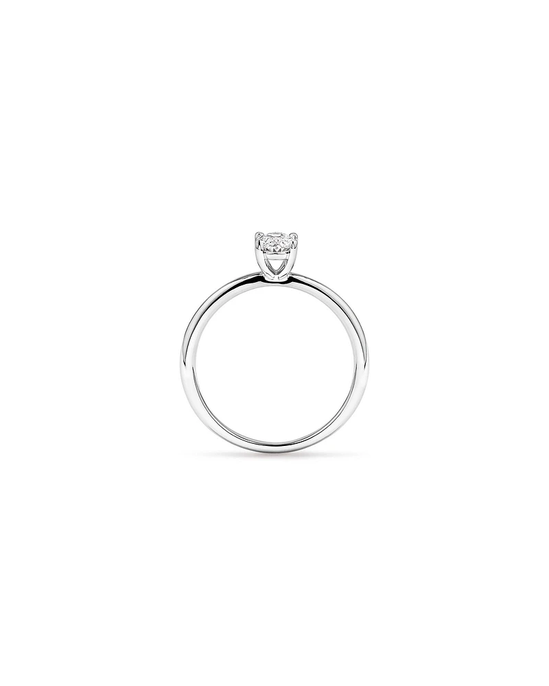 Bague solitaire en diamant canadien ovale 0,50 carat poids total en or blanc 18 kt