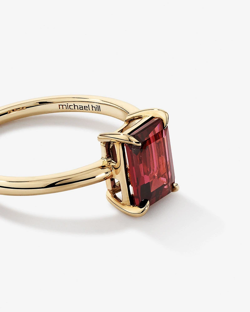 Garnet Ring in 10kt Yellow Gold