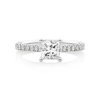 Bague de fiançailles en or blanc 14 K avec diamants totalisant 1,25 ct