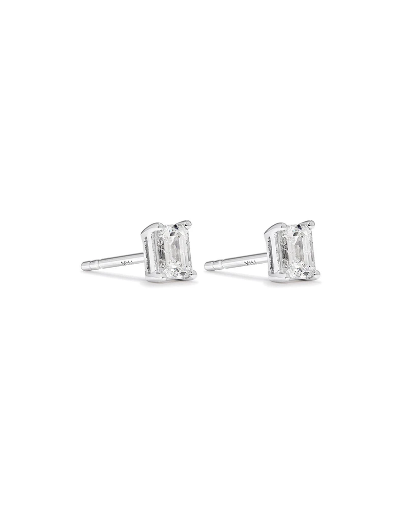 0,50 Carats TW Boucles d'oreilles solitaires diamant taille émeraude en or blanc 18kt