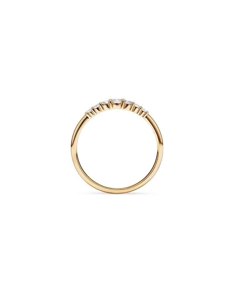 0.20 Carat TW Round Brilliant Graduated Diamond Ring in 10kt Yellow Gold