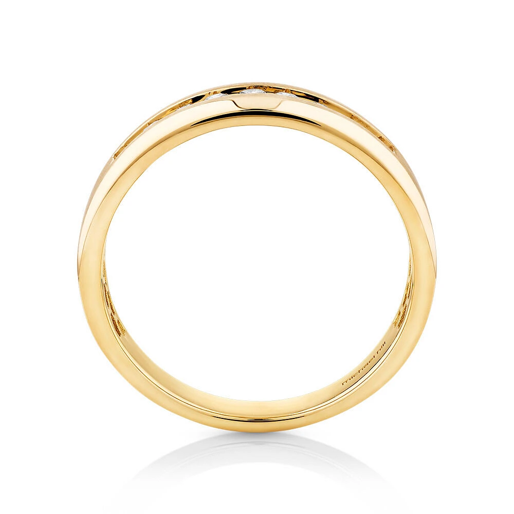 Men's Ring with Carat TW of Diamonds in 10kt Yellow Gold