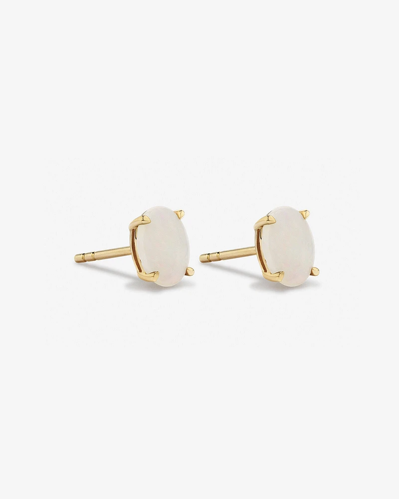 Stud Earrings with Opal in 10kt Yellow Gold