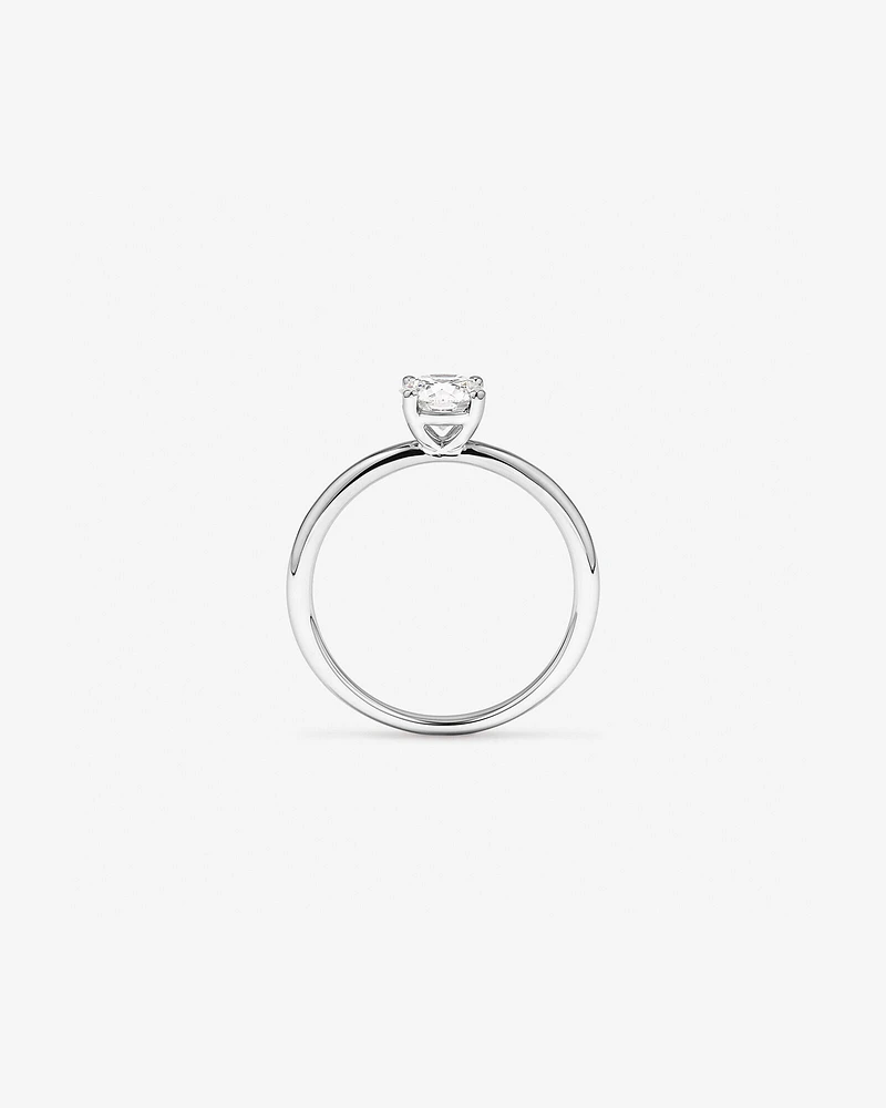 Bague solitaire en diamant canadien rond brillant 0,70 carat poids total en or blanc 18 kt