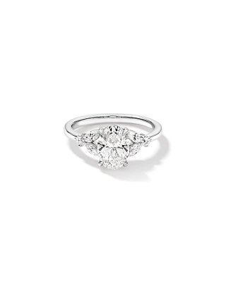 Bague de fiançailles en diamant de laboratoire taille ovale 1,73 carat poids total avec pierres latérales taille marquise en or blanc 14 kt