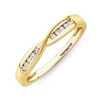 Wedding Band with Diamonds in 10kt Yellow Gold