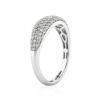 Bague à pavé en or blanc 10 K avec diamants totalisant 0,50 ct