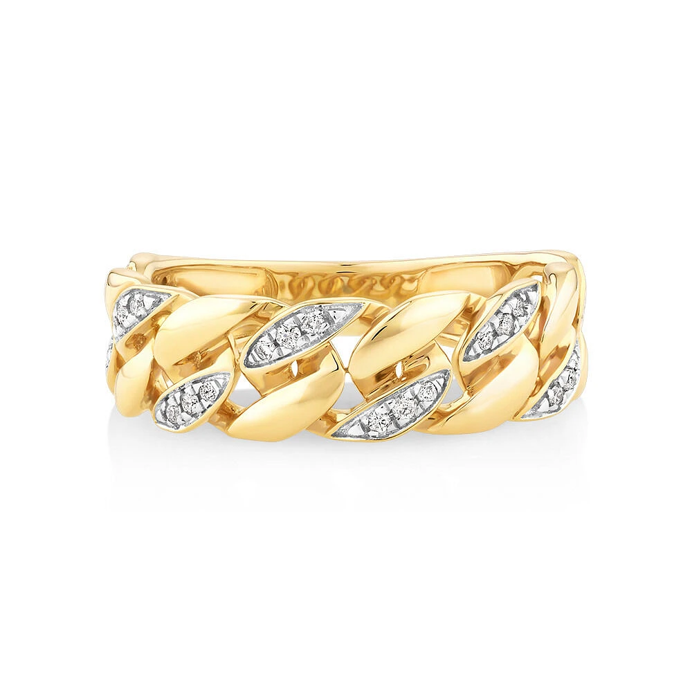 Curb Link Ring with 0.15 Carat TW of Diamonds in 10kt Yellow Gold