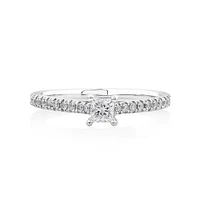 Bague de fiançailles en or blanc 14 K avec diamants totalisant 0,50 ct