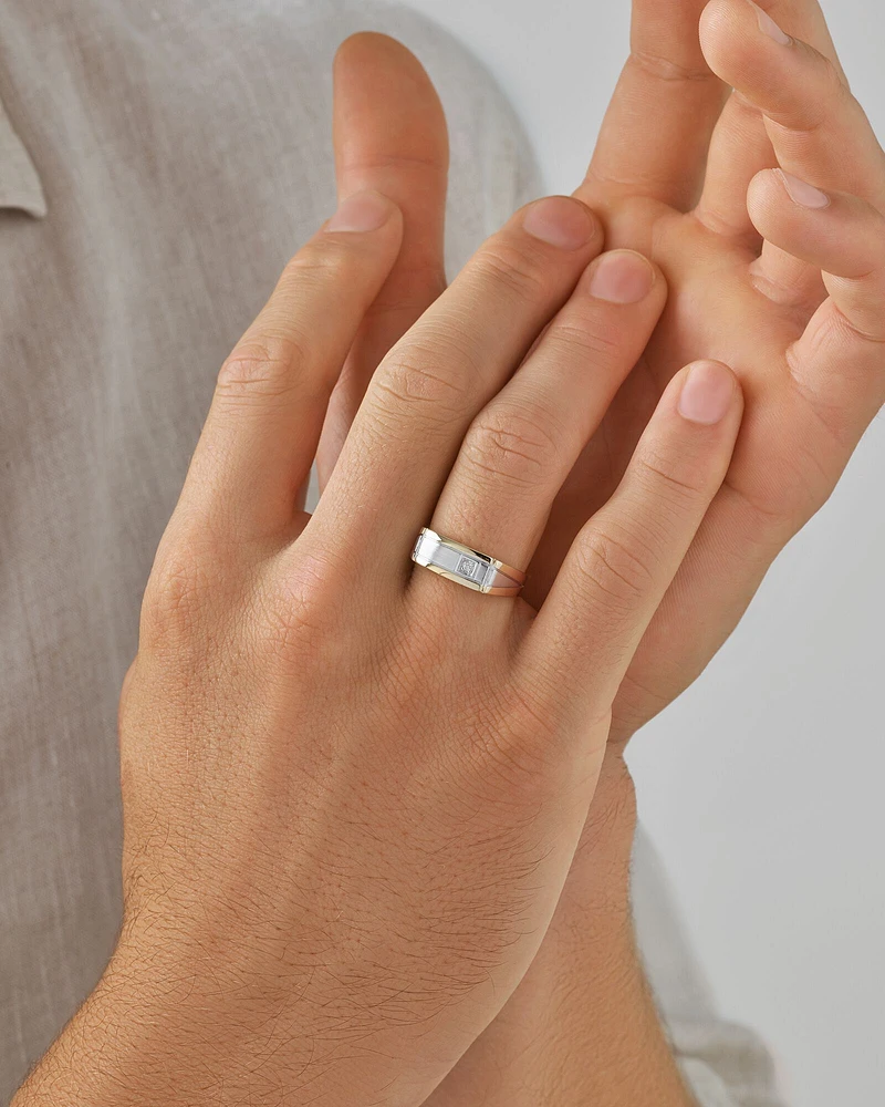 Men's Ring with a Diamond in 10kt Yellow Gold