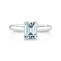 Ring with Aquamarine in 10kt White Gold