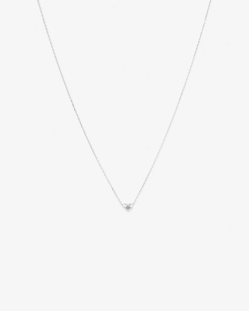 Collier en argent de 45 cm à cœur miniature et diamants totalisant 0,004 ct