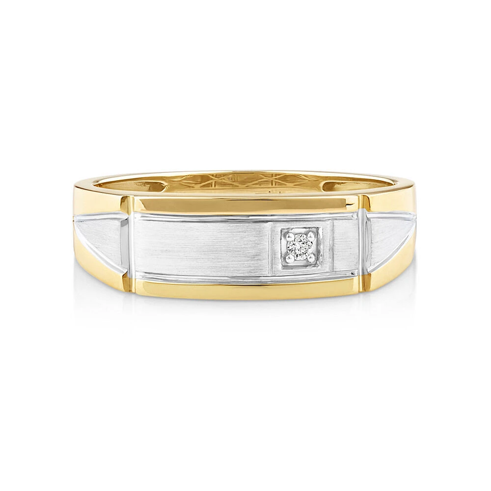 Men's Ring with a Diamond in 10kt Yellow Gold