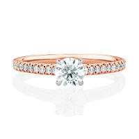 Bague de fiançailles en or blanc 14 K avec diamants totalisant 0,78 ct