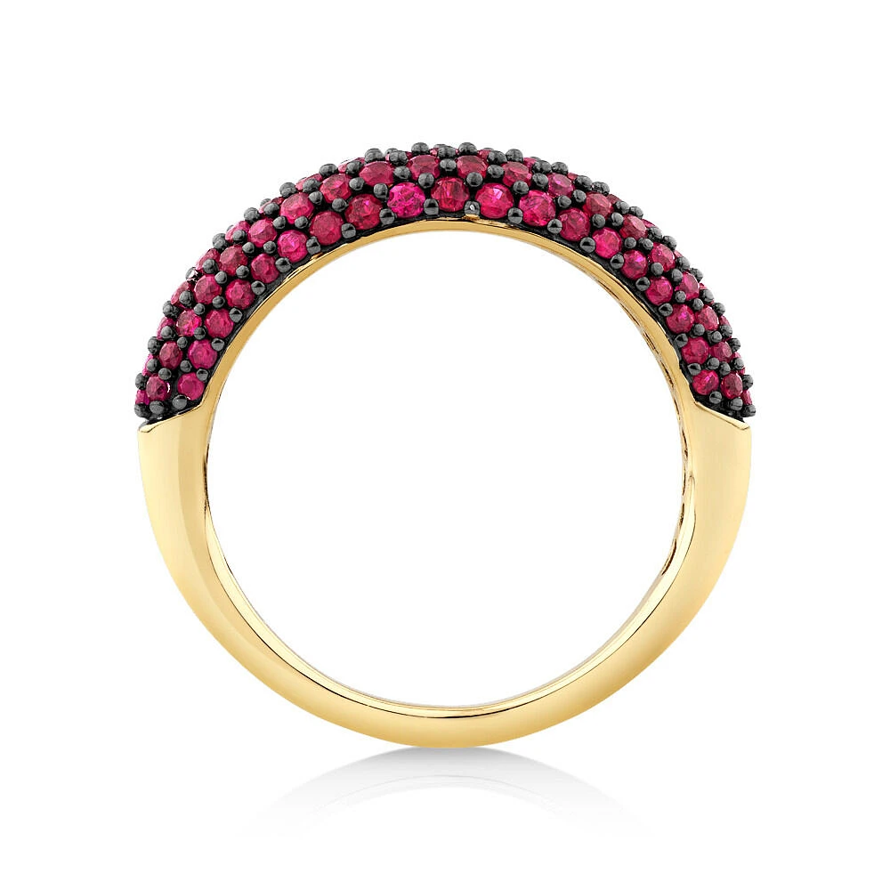 Ring with Ruby in 10kt Yellow Gold