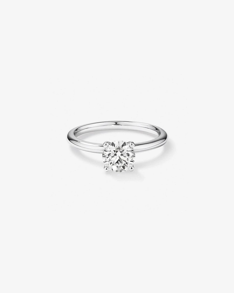 Bague De Fiançailles Solitaire En Diamant De Laboratoire Rond Brillant De 1 Carat Poids Total En Or Blanc 14 Carats