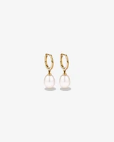 Hoop Earrings with Cultured Freshwater Pearls in 10kt Yellow Gold