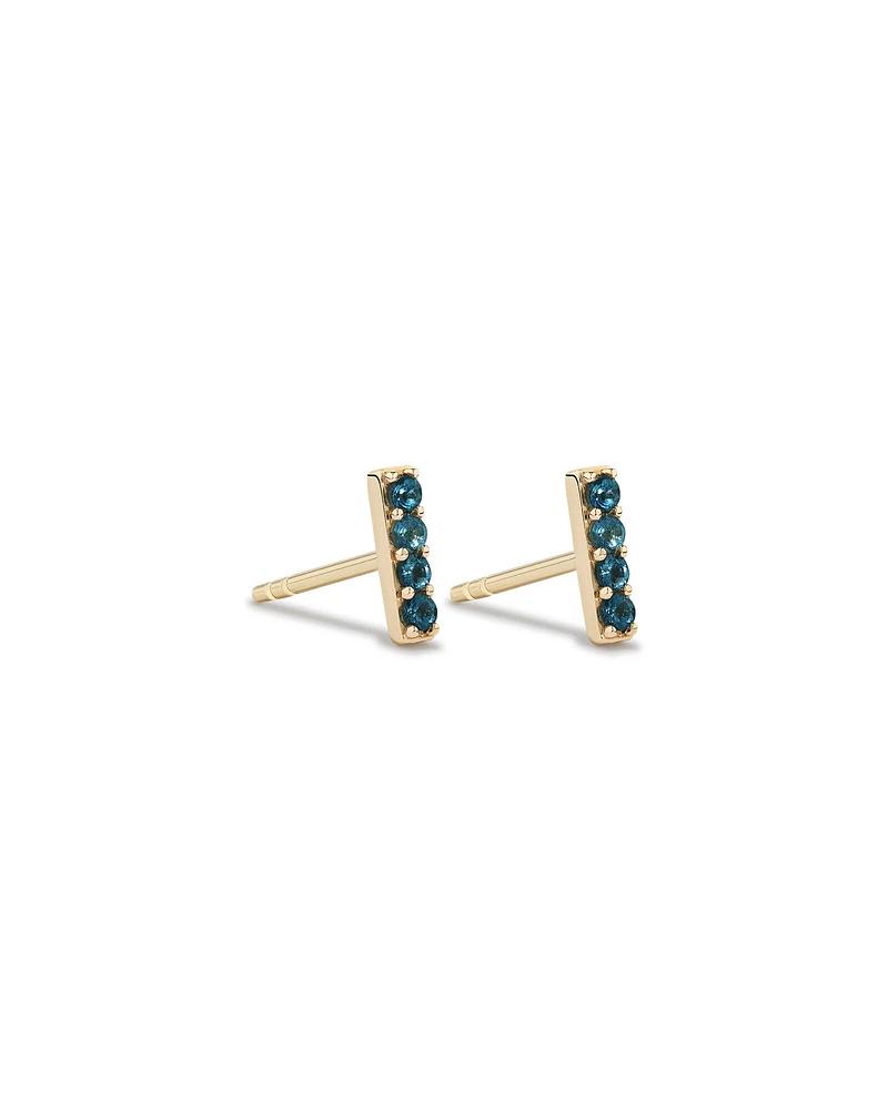 Boucles d'oreilles clou en or jaune 10 carats avec topazes bleu de Londres en coupe barre