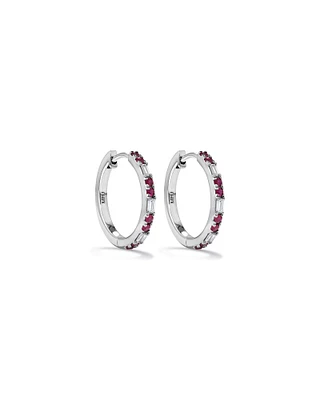 Boucles d'Oreilles Créoles Dot Dash en Rubis & Diamant avec 0,14 Carat TW en Or Blanc 10kt