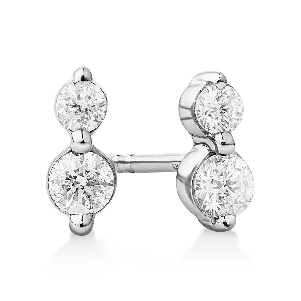 Boucles d'oreilles double clous avec .28 carats de diamants TW en or blanc 10kt