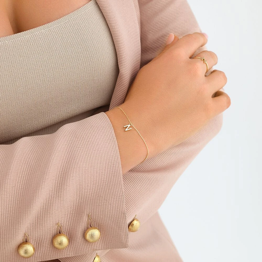 19cm (7.5") C Initial Bracelet in 10kt Yellow Gold