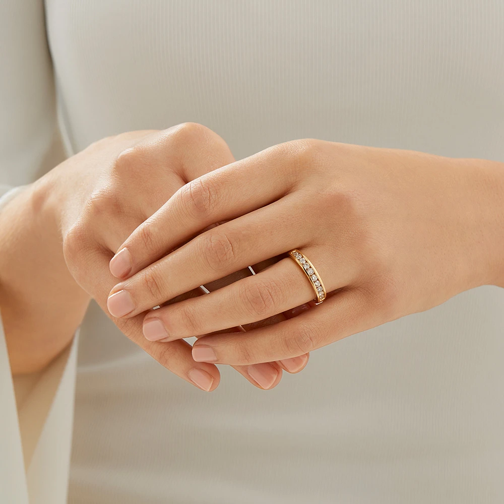 Wedding Ring with 0.50 Carat TW of Diamonds in 18kt Yellow Gold