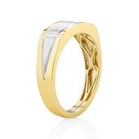 Men's Ring with a Diamond in 10kt Yellow Gold