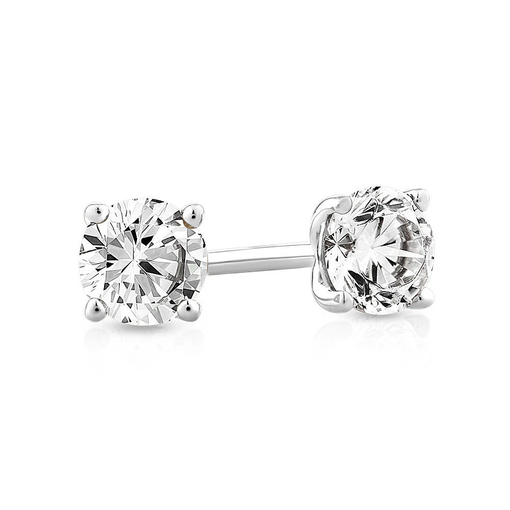 Carat TW Diamond Solitaire Stud Earrings in 18kt Gold