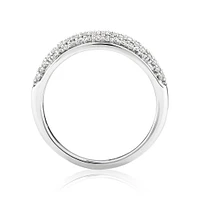 Bague à pavé en or blanc 10 K avec diamants totalisant 0,50 ct