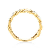 Curb Link Ring with 0.15 Carat TW of Diamonds in 10kt Yellow Gold