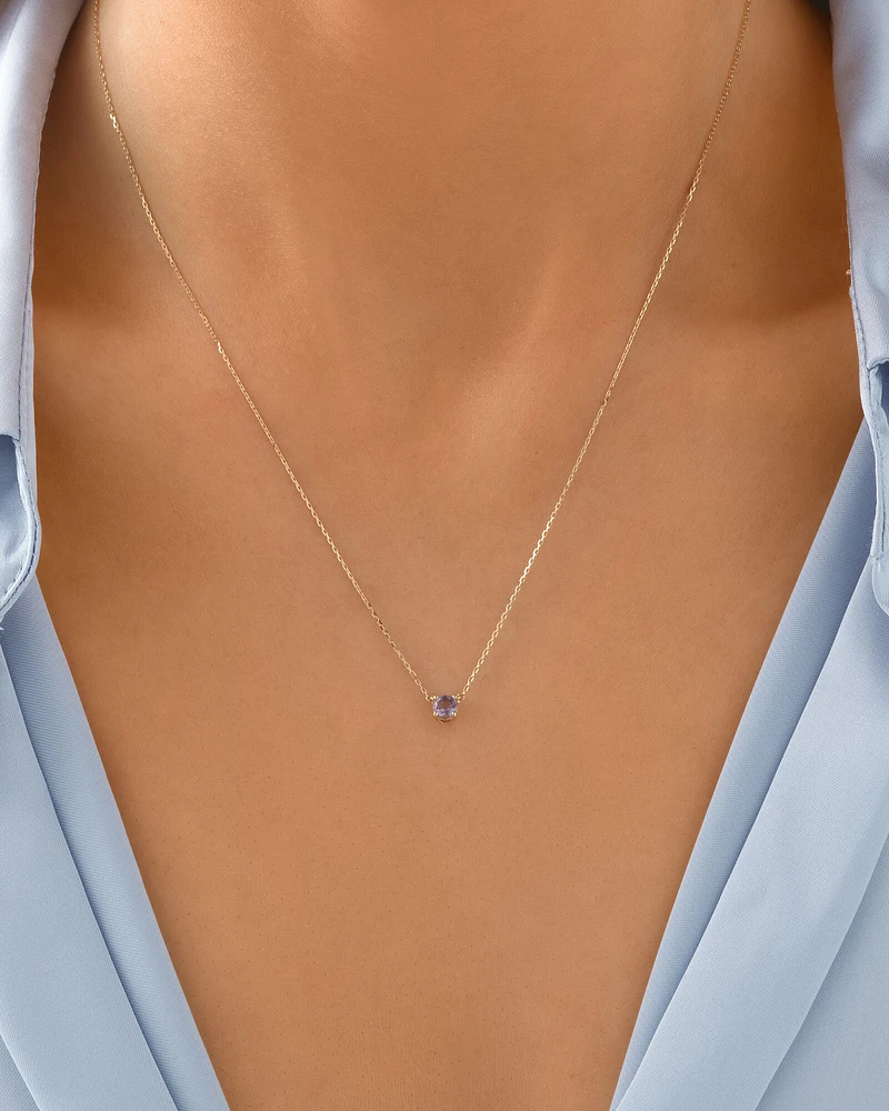 Necklace with Tanzanite in 10kt Yellow Gold