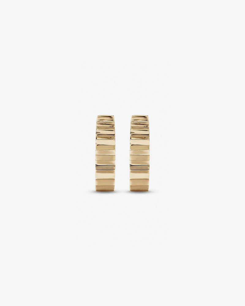 Ribbed Huggie Hoop Earrings in 10kt White Gold