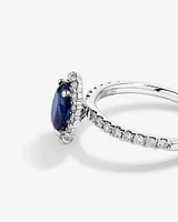 Bague Halo en Pierre Précieuse Saphir Bleu Taille Ovale et 0,60 Carat TW Diamant en Or Blanc 14 kt