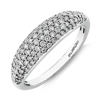 Bague à pavé en or blanc 10 K avec diamants totalisant 0,50 ct