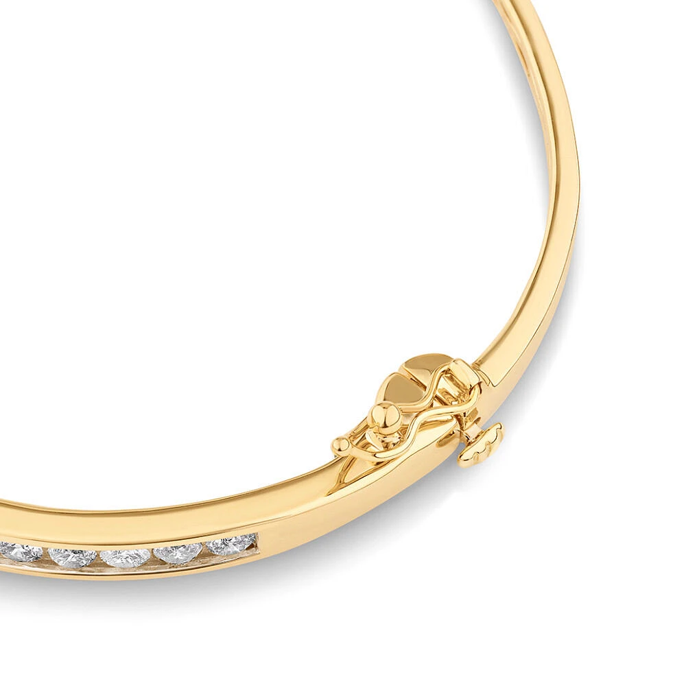 Bangle with 2 Carat TW Of Diamonds in 10kt Gold