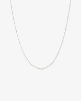 Collier à chaîne et station de perles en or blanc 10 carats