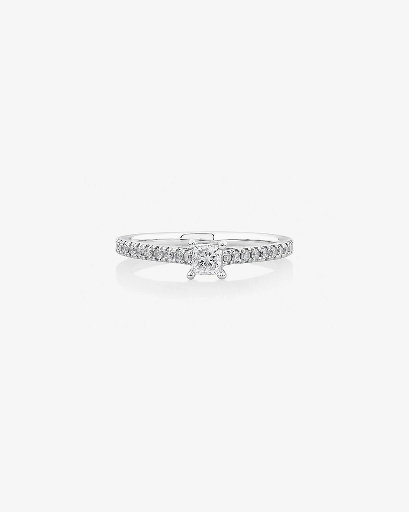 Bague de fiançailles en or blanc 14 K avec diamants totalisant 0,50 ct