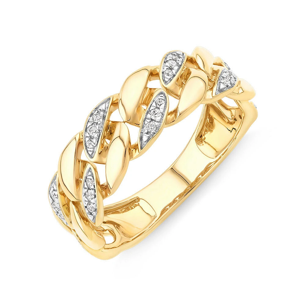 Curb Link Ring with 0.15 Carat TW of Diamonds in 10kt Yellow Gold