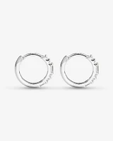 Boucles d'Oreilles Mini Créoles Dot Dash de Diamant de 0,13 Carat TW en Or Blanc 10kt