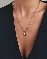 Collier à verrou de signature en or jaune 10 carats