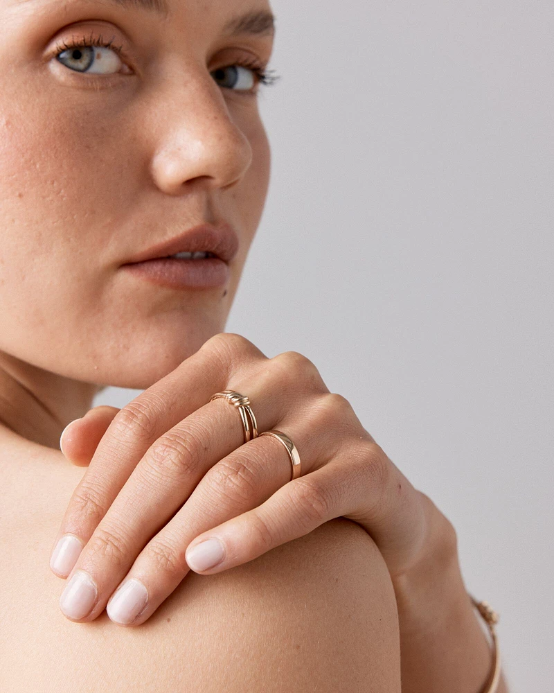 Half Round Wedding Band 10kt Yellow Gold