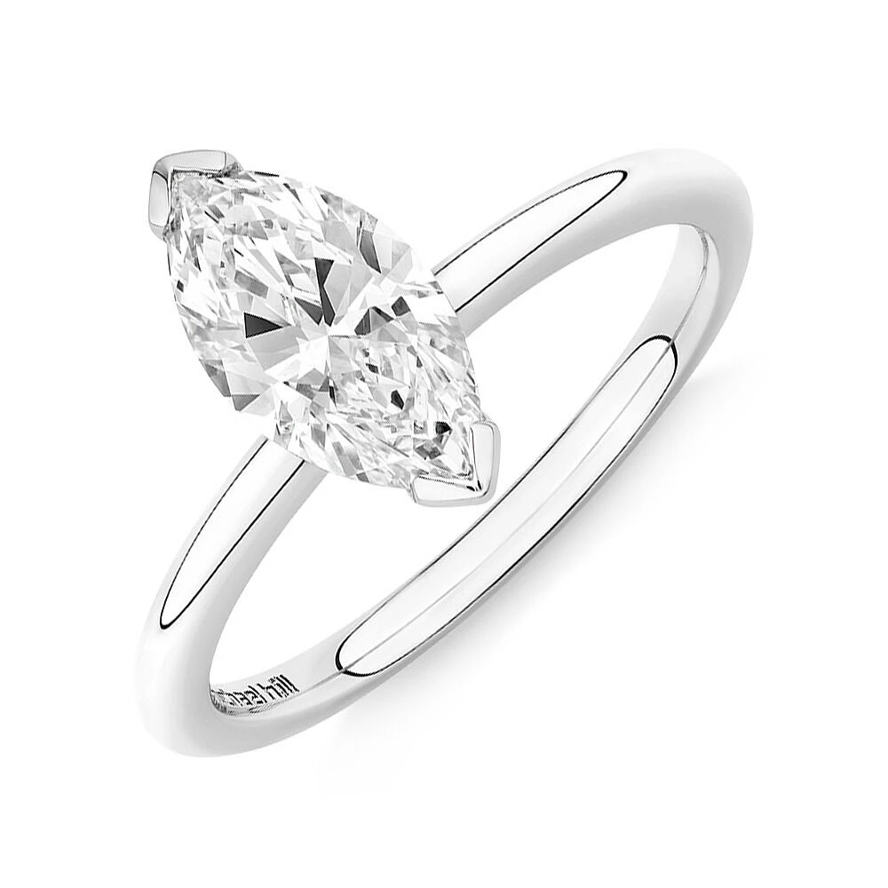 Bague de fiançailles solitaire avec un diamant cultivé en laboratoire de 1,25 carat au total, en or blanc 14 carats.