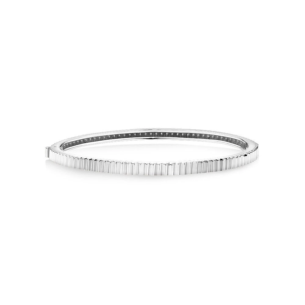 Bracelet jonc ovale strié en or blanc 10 carats